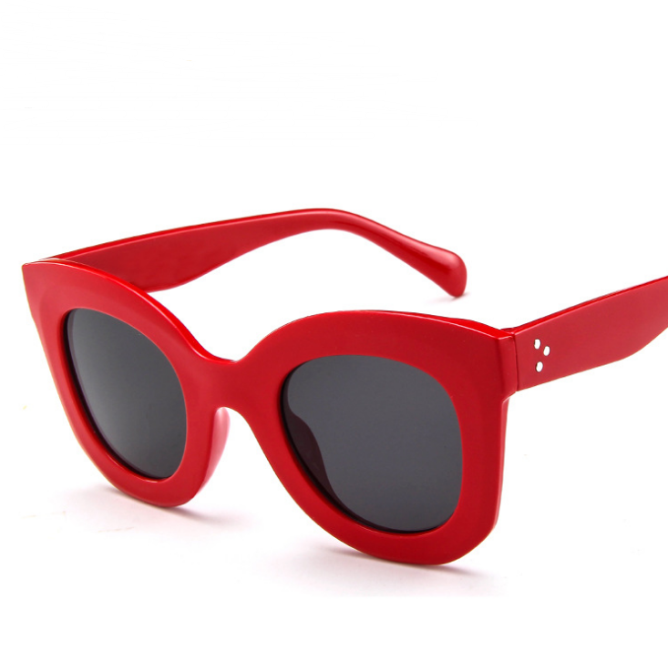 Vivian - Chic Cat Eye Sunglasses