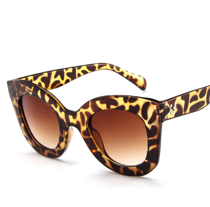 Vivian - Chic Cat Eye Sunglasses