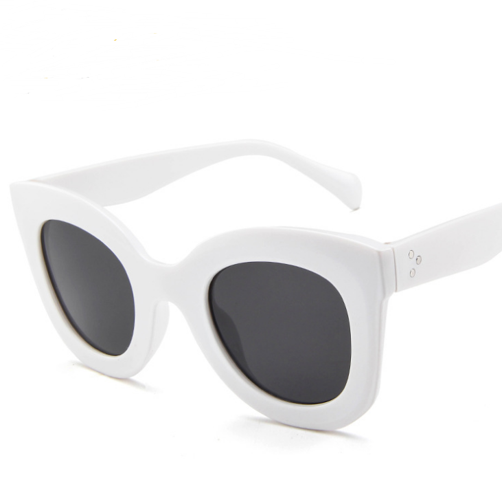 Vivian - Chic Cat Eye Sunglasses